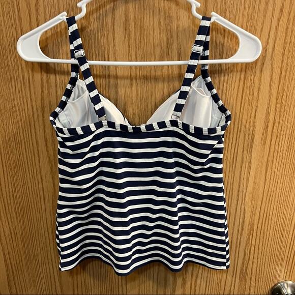 Lands’ End Navy Blue & White Stripe Tankini Top Swimsuit Top Size 4 w/ Underwire - Picture 3 of 7